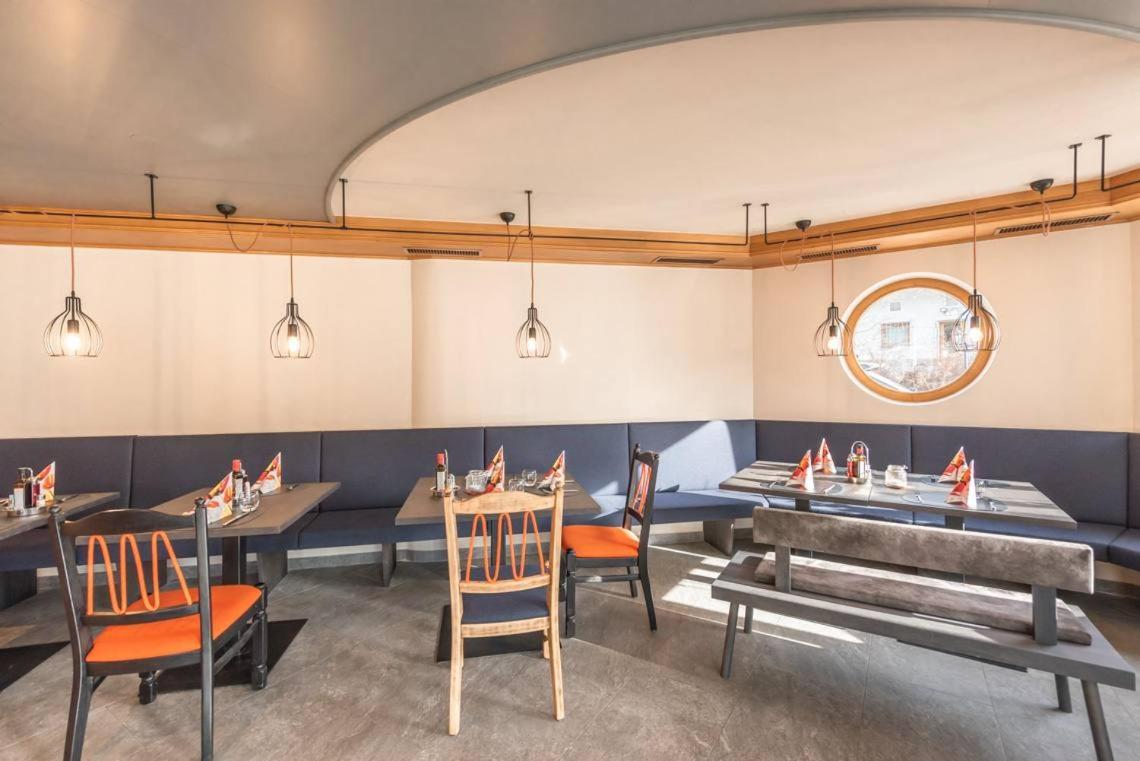 Hotel Wochtla Buam Brunico Kültér fotó